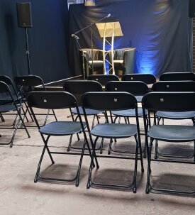 Podestfläche für Reden und Lesungen