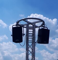 Beschallungstechnik mieten<br />
Lautsprecher mieten<br />
Mikrofone mieten<br />
Mischpulte mieten<br />
Verstärker mieten